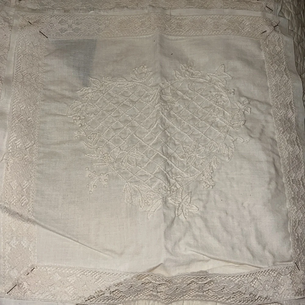 Lot 6 Antique Elegant Cream Embroidered Quilt squares